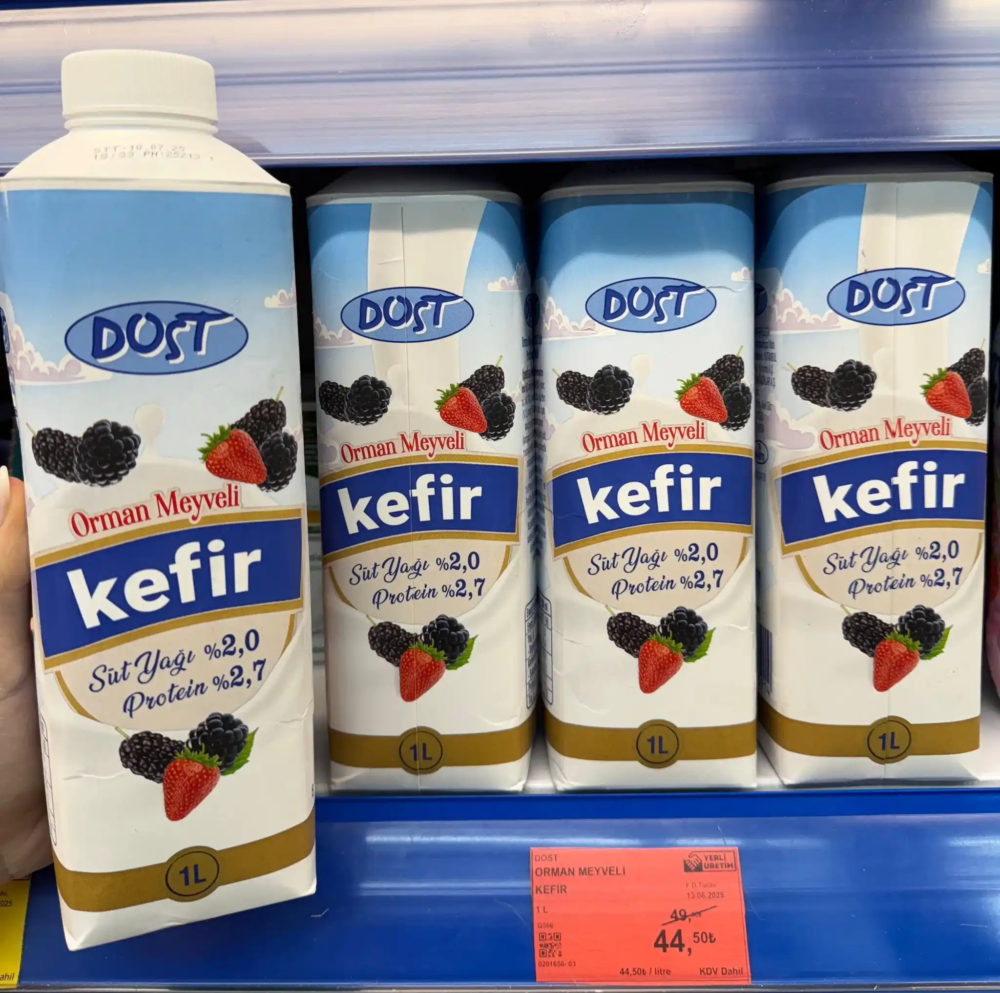 Image from BİM Türkiye: 🫐🍓1 Litrelik Orman Meyveli Lezzet: Dost Kefir ❤️...