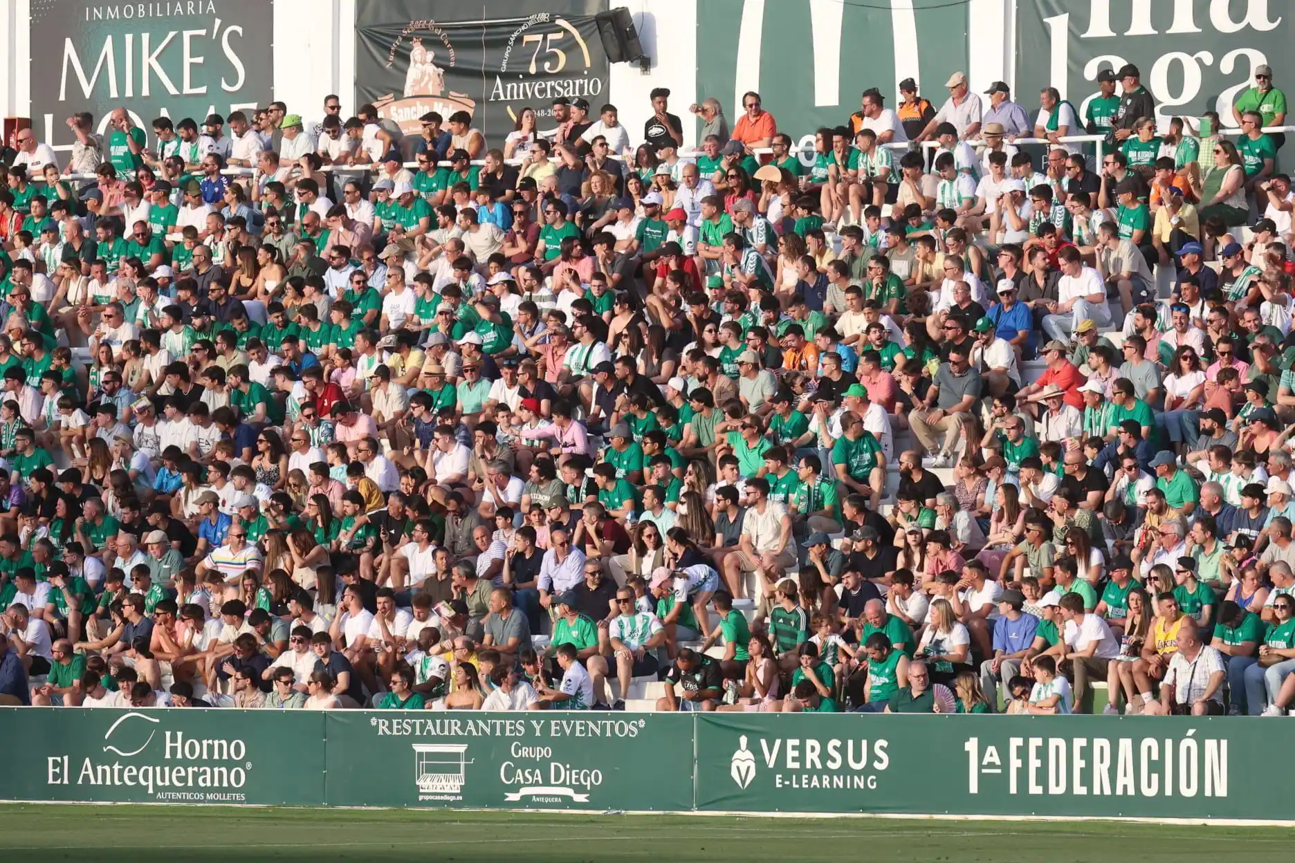 Image from El Córner Blanquiverde: 🚨 COMUNICADO OFICIAL DEL ANTEQUERA CF PARA EL PRÓXIMO PARTIDO: Con e...