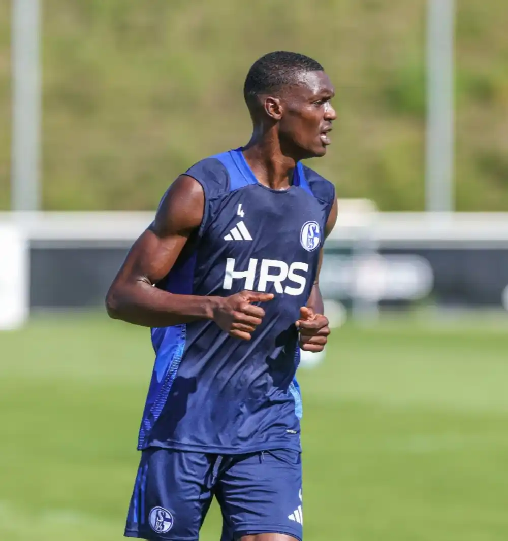 Image from FC Schalke 04: Frühzeitige Rückkehr aus Österreich: Steve Noode kehrt nach einer halb...
