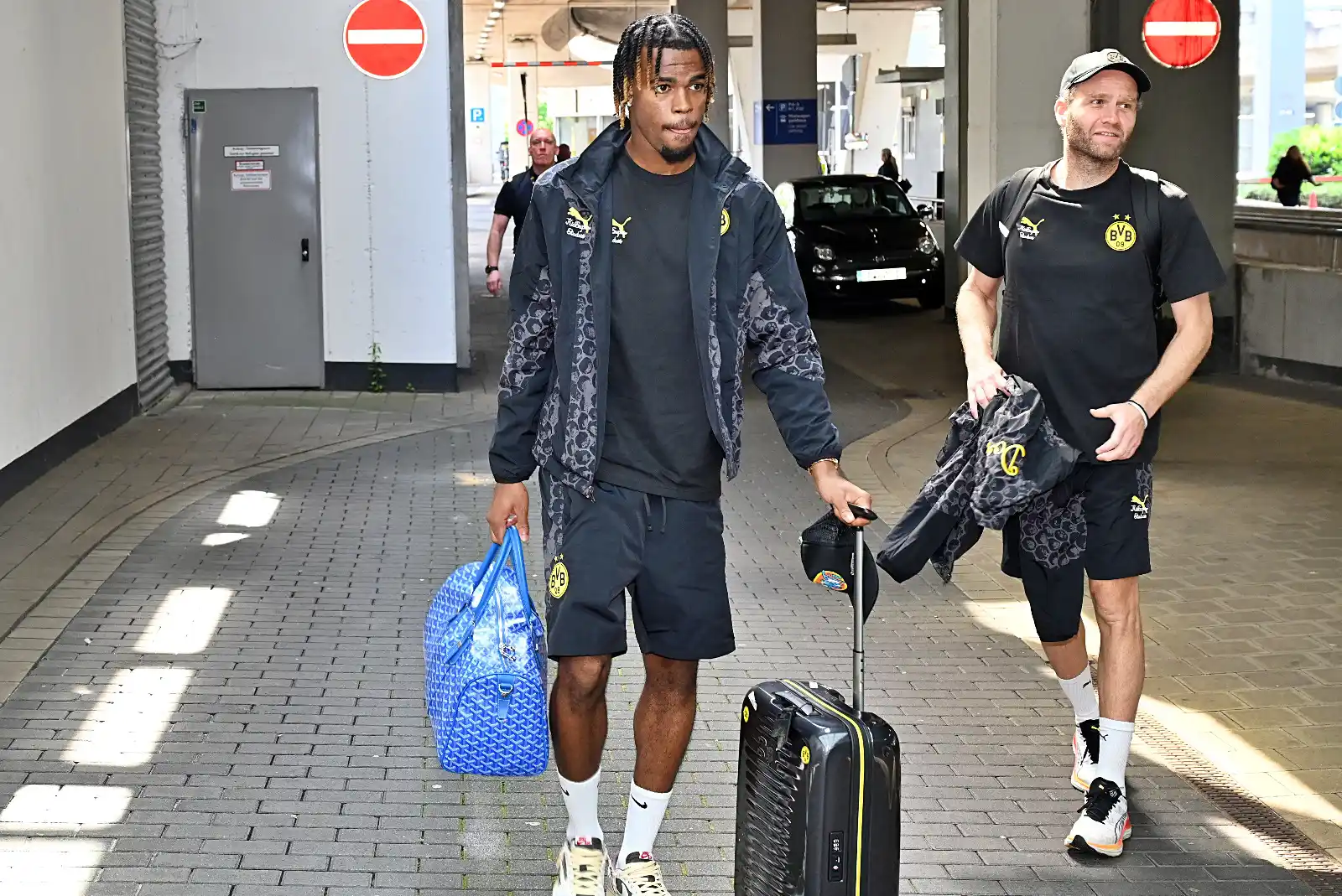 Image from Borussia Dortmund - BVB: ℹ️ *Tickets, Einreise-Probleme, leere Stadien: Das müssen BVB-Fans zur...