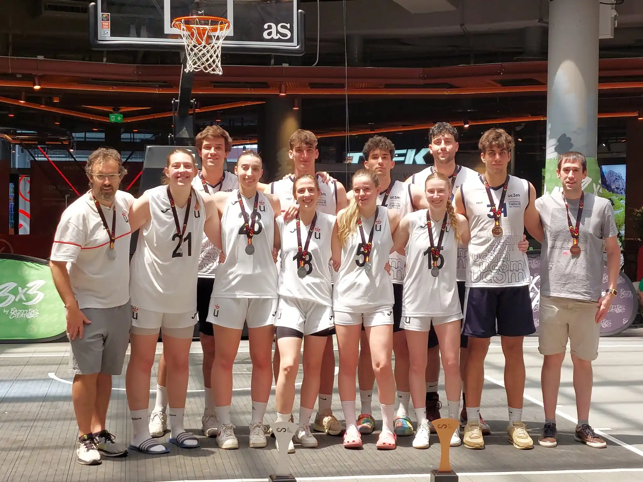 Image from Servicio de DEPORTE. Universidad Carlos III de Madrid: 🥉  La selección masculina de Baloncesto consigue el bronce en el Camp...