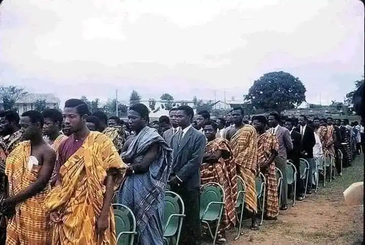 Image from 𝐕𝐎𝐊 𝐋𝐈𝐕𝐄: This picture depicts a 1958 Graduation ceremony at KNUST, the then Kum...
