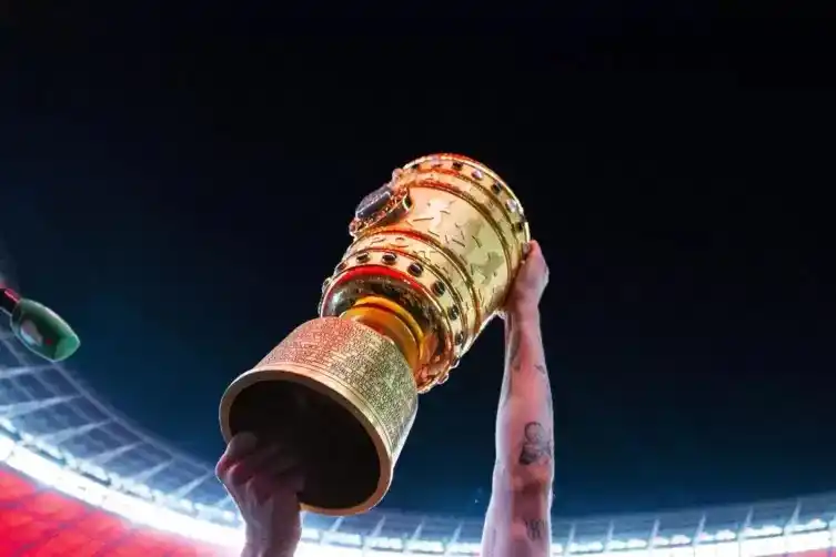 Image from Die RHEINPFALZ : ⚽ *DFB-Pokal: Gegner des FCK und FKP stehen fest* Der Südwestpokal-Sie...
