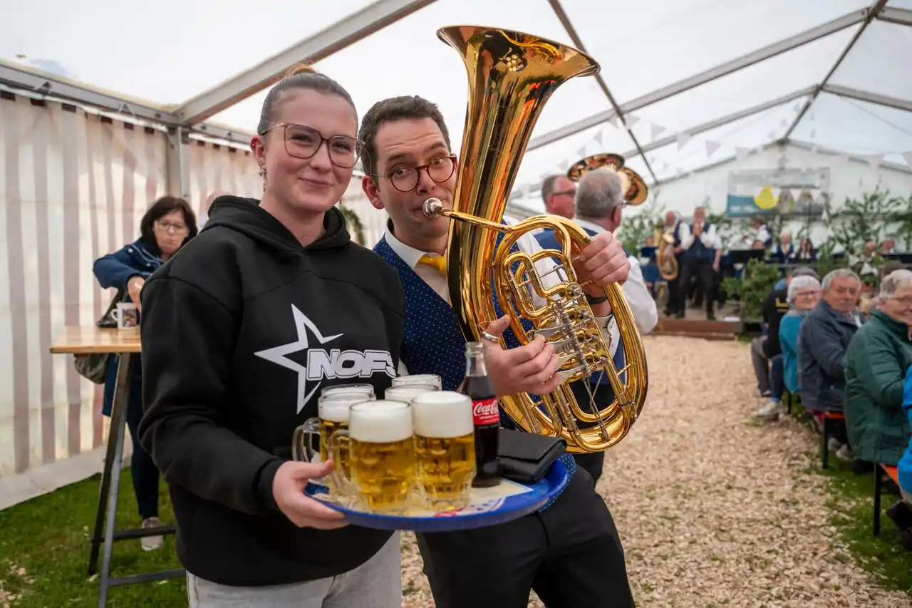 Image from OSTHESSEN|NEWS: 🆕 Ganz traditionell lud der Bürgerverein Niederrode-Reinhards an Pfin...