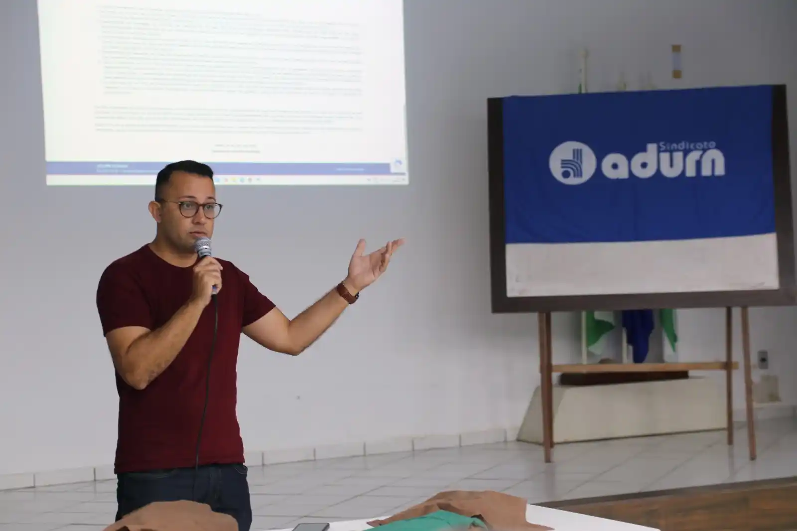 Image from ADURN-Sindicato: *EAJ debate Carga Horária Docente!!! 🔄* Na manhã da última quinta-fe...