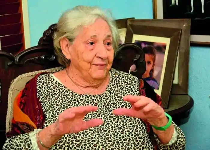 Image from ICS Cuba: 💐✊Felicitamos desde el ICS a la Dra. Cs. Isabel Monal Rodríguez, acad...
