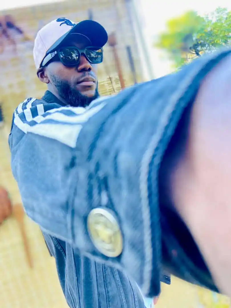Who Shot It iGallery👁️ post