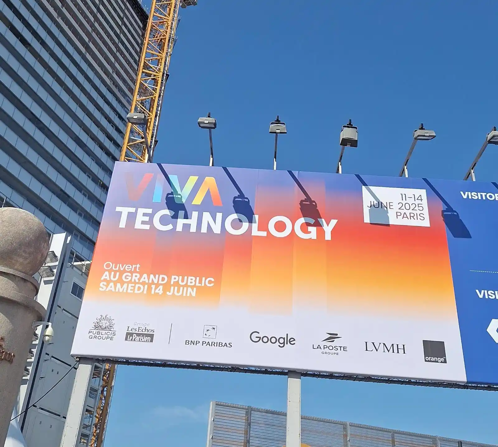 Image from Start-up x Les Echos: 🗓️ Vivatech 2025 - J1   👋 Nous serons plusieurs journalistes des Ech...