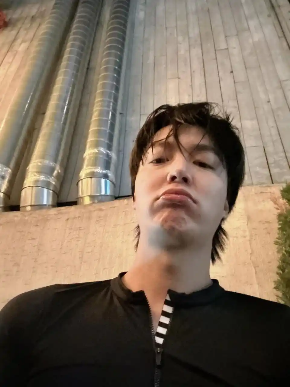 Image from ππππππΜπ π_πππππ π: πΈβ’AtualizaΓ§Γ£o do Instagram do lindo *LeeMinho* πβ€οΈ Olha o bico π
...
