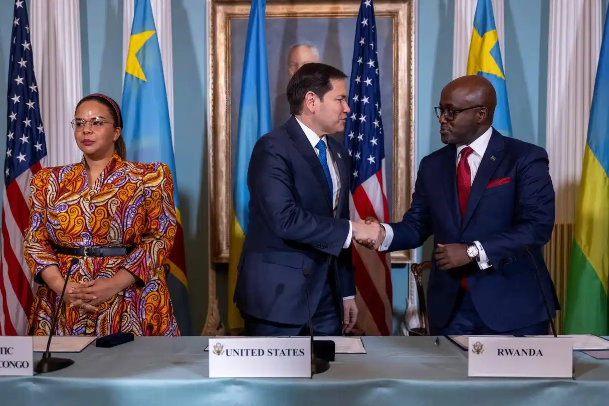 Image from Jeune Afrique: Bonsoir, voici les *3 infos à retenir* ce jeudi ; 🇨🇩 Est de la *RDC...