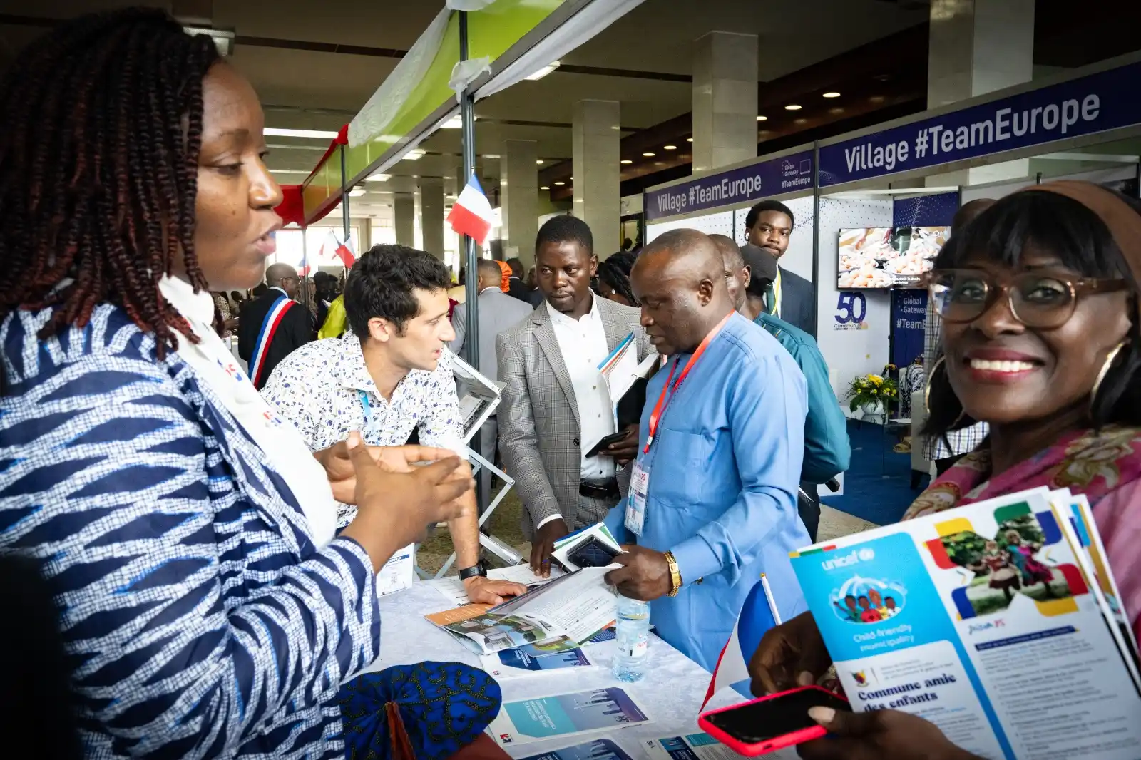 Image from France au Cameroun: 🚀 Lancement des JEICOM 2025 On vous explique 🔽 🇨🇲🤝🇫🇷 La coopé...