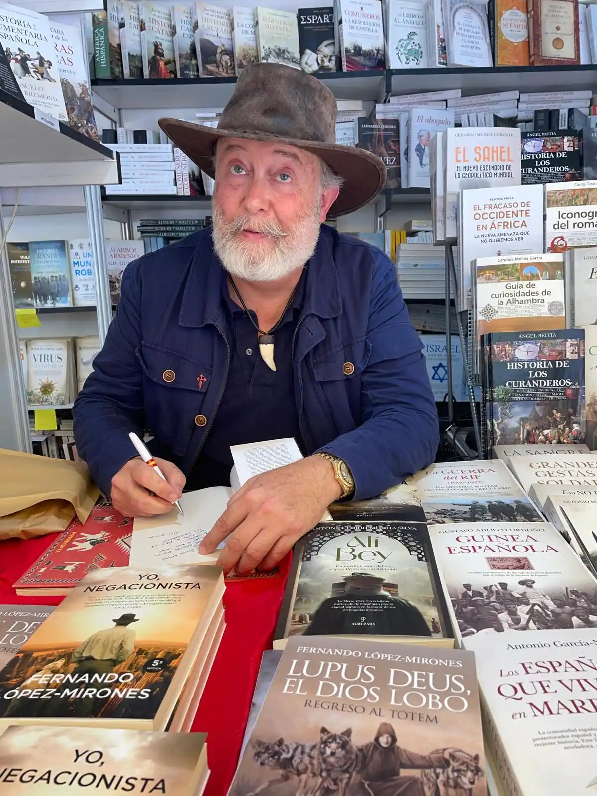 EL AULLIDO de Fernando López Mirones post