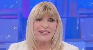 Image from Libero Magazine: Uomini e Donne, Gemma Galgani si sente male: cosa è successo e come st...