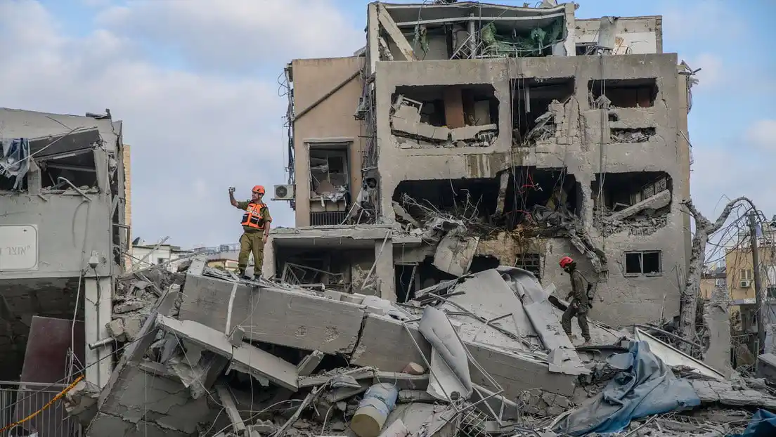 Image from RT en Español: 🇺🇸❓🇮🇱🇮🇷 *Inteligencia estadounidense contradice a Israel sobre l...