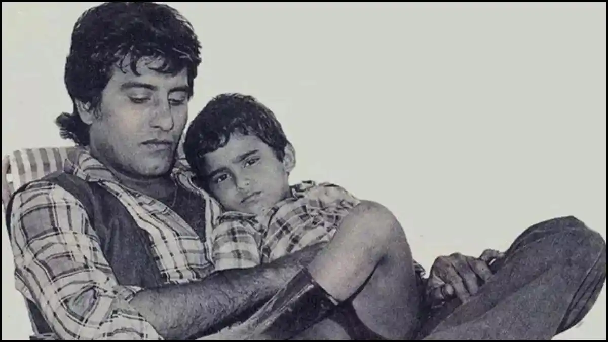 Image from Dainik Jagran: *Vinod Khanna का बड़ा बेटा नहीं दे पाया एक भी सोलो हिट, बॉलीवुड में नह...