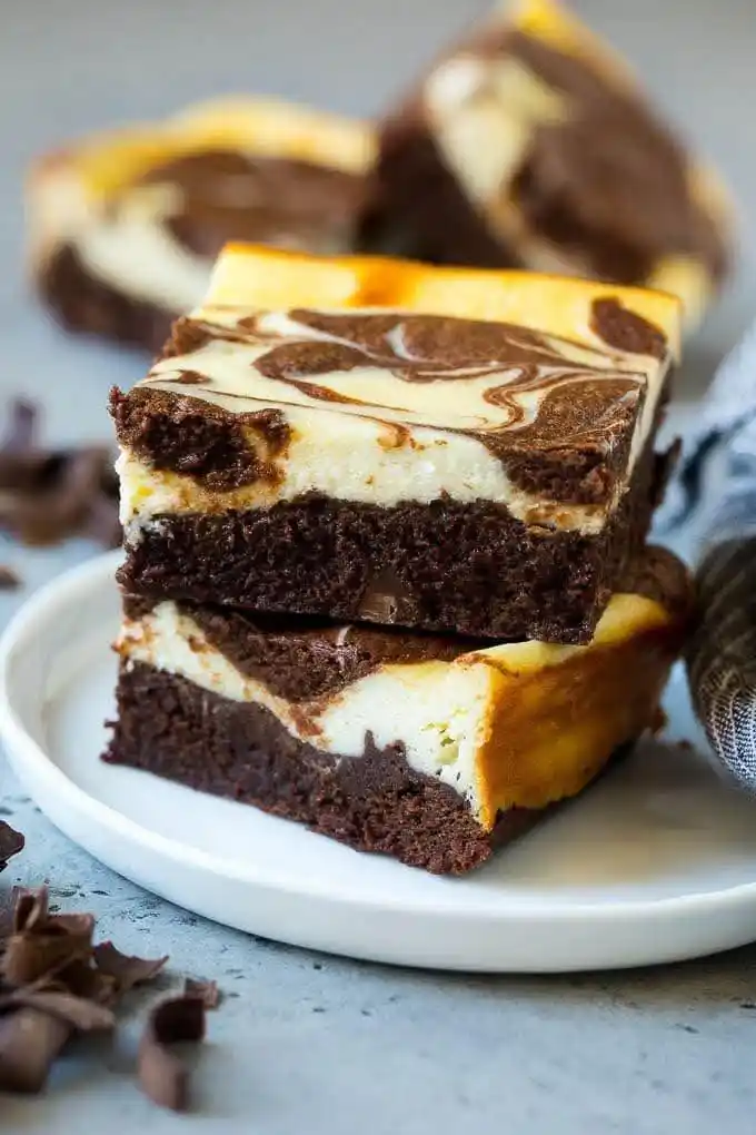 Image from Delicious 😋Food Recipes: Cheesecake Brownies  Ingredients : For the brownie layer: 1/2 cup unsa...