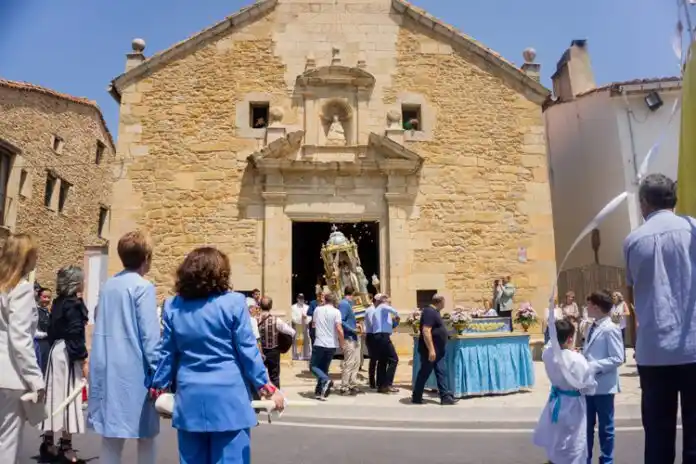 Image from DiaDia: 📸 Les fotos. Pasqua del Llosar a Vilafranca  https://diadia.cat/les-f...