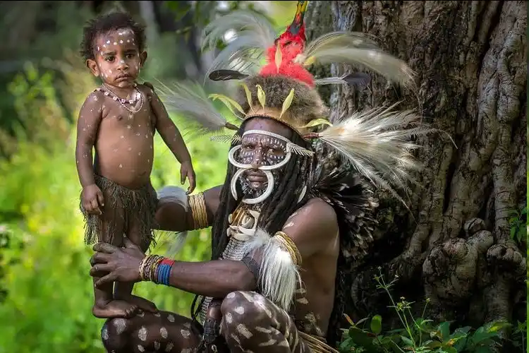 Image from Misteri Dunia 🌏 & Sejarah Channel Edukasi Pengetahuan Umum (Info Motivasi Belajar) 🇲🇨: 🔥 *Suku Dani – Konon Dahulu Hidup Berdampingan dengan Suku Kanibal (P...