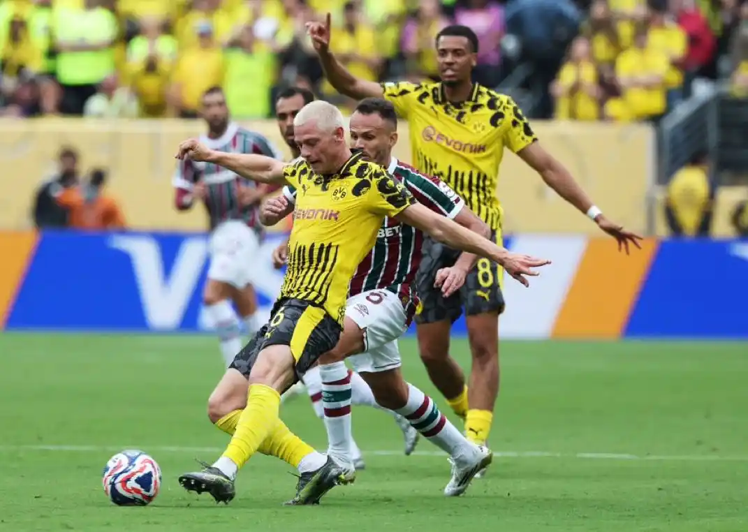 Image from الذكرى العُمانية : بوروسيا دورتموند يتعادل 0 - 0 مع فلومينينسي في افتتاح مباريات المجموعة...