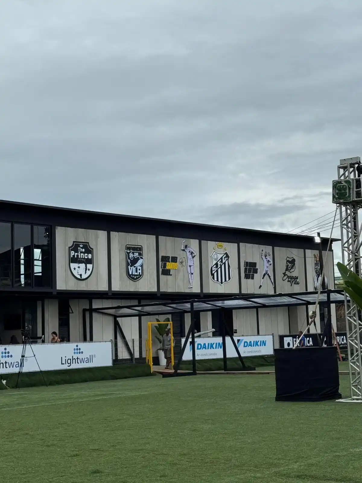 Image from Portal Sereias: Estamos no lançamento do novo CT da base e das Sereias da Vila! 🧜‍♀️⚽...