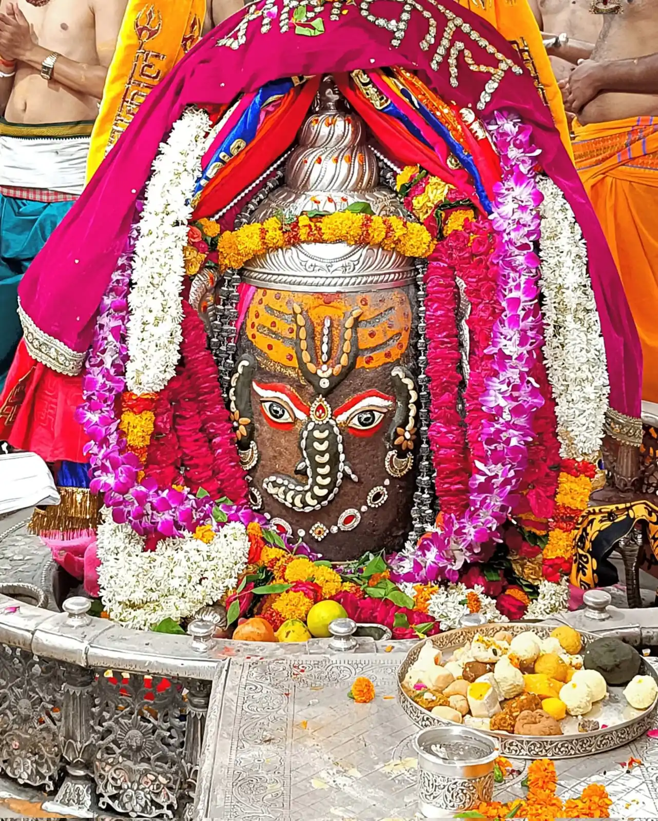 Image from HinduNidhi: जय श्री महाकाल श्री Mahakaleshwar ज्योतिर्लिंग का आज का भस्म आरती श्रृ...