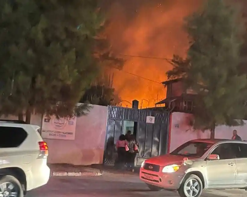 Image from Dialogue Entre Congolais Infos🇨🇩: *RDC🇨🇩||‼️🚨GOMA Incendie à un célèbre bistrot dans la soirée de ce...