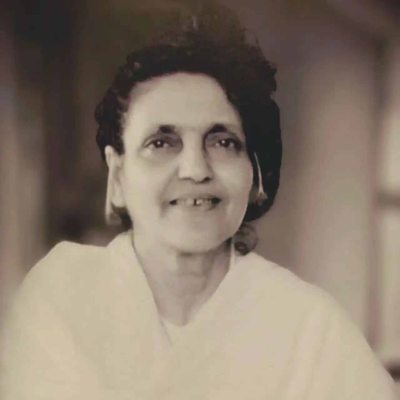 Sri Anandamayee Ma post