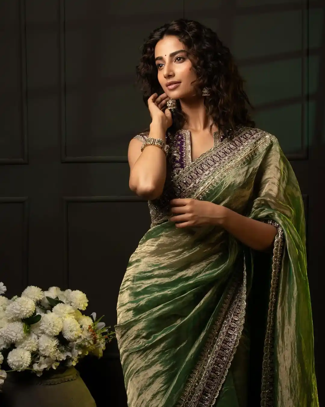 Image from Thamizhpadam: அழகழகா அவ தெரிவா உயிர் உரிவா… 💚💚 ✨ <a class="text-blue-500 hover:und...