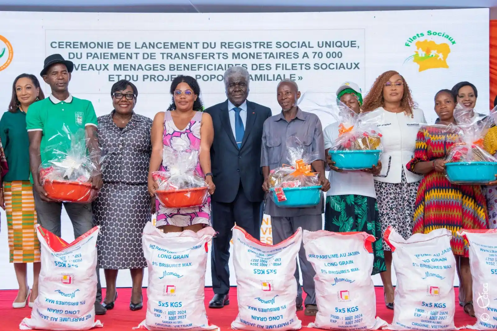 Image from Gouvernement de Côte d’Ivoire: *Filets sociaux productifs : Le Gouvernement ivoirien procède au lance...