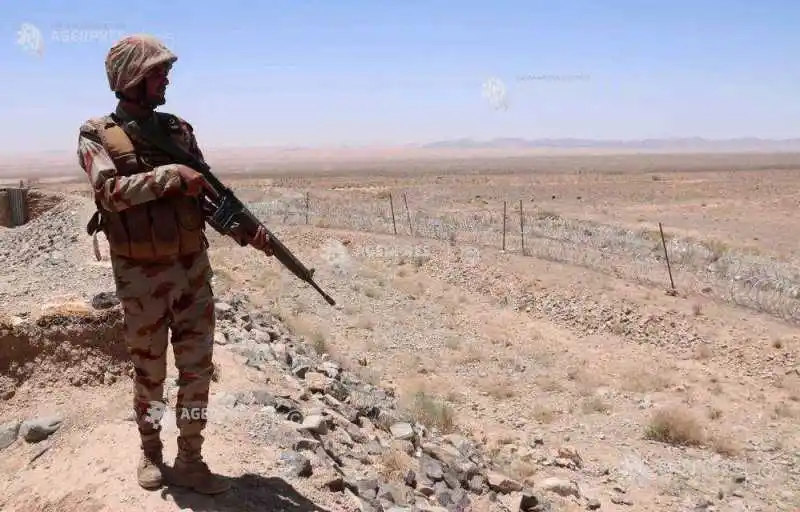 Image from Agerpres: *Pakistanul și-a închis frontiera cu Iranul* ...
