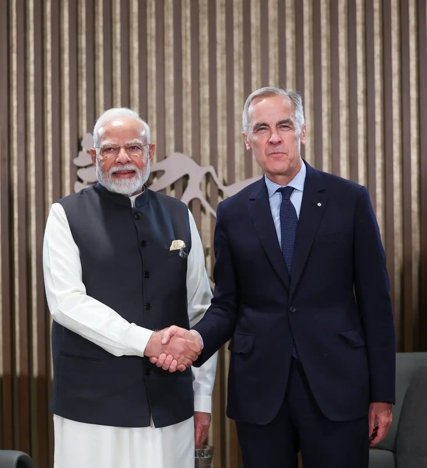 Image from DD News: प्रधानमंत्री @narendramodi ने G7 शिखर सम्मेलन के दौरान कनाडा के प्रधान...