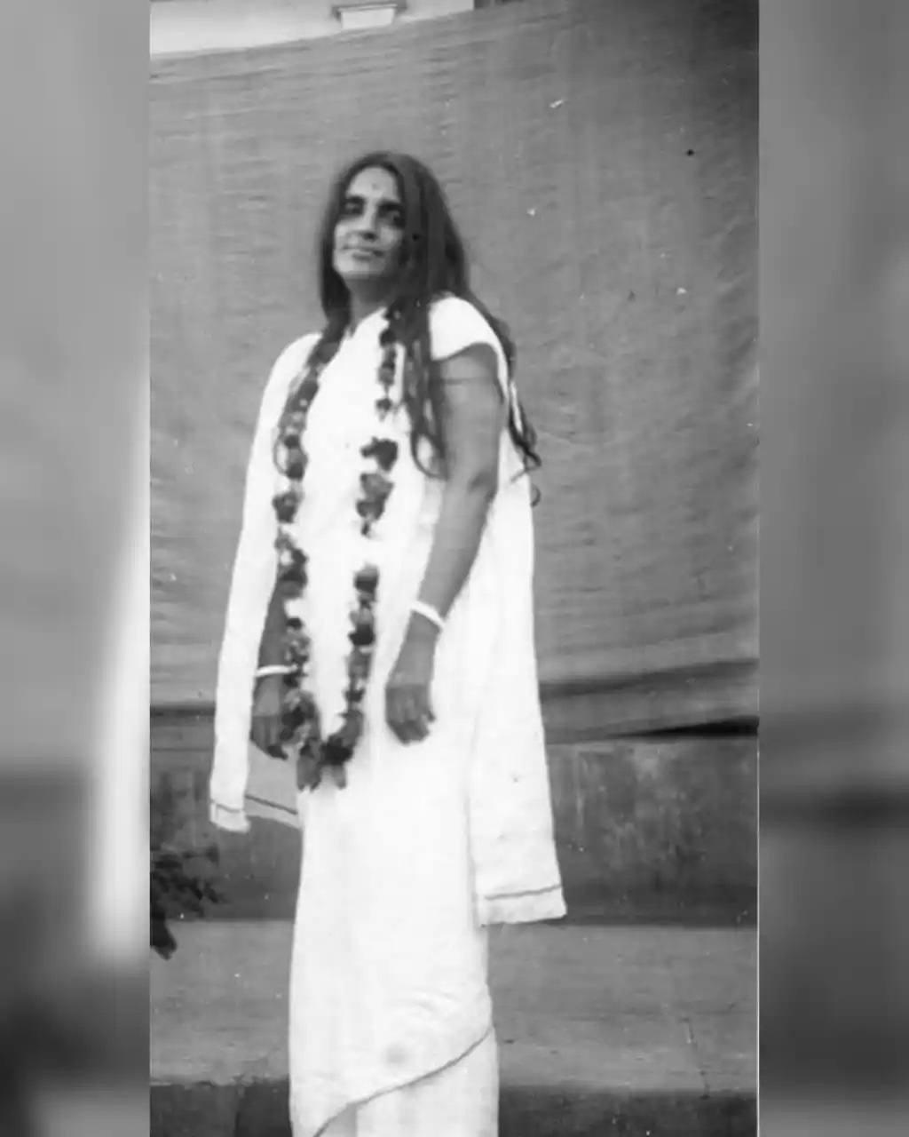Sri Anandamayee Ma post