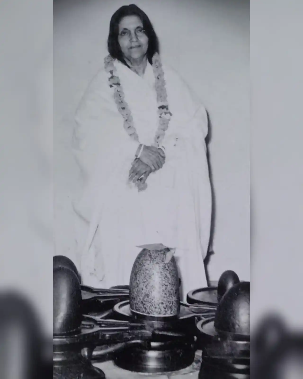 Sri Anandamayee Ma post
