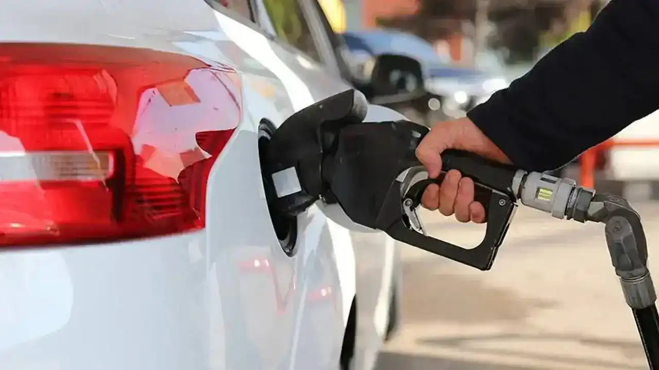 Image from Onedio: 21 Haziran Cumartesi gününden geçerli olmak üzere benzinin litre fiyat...