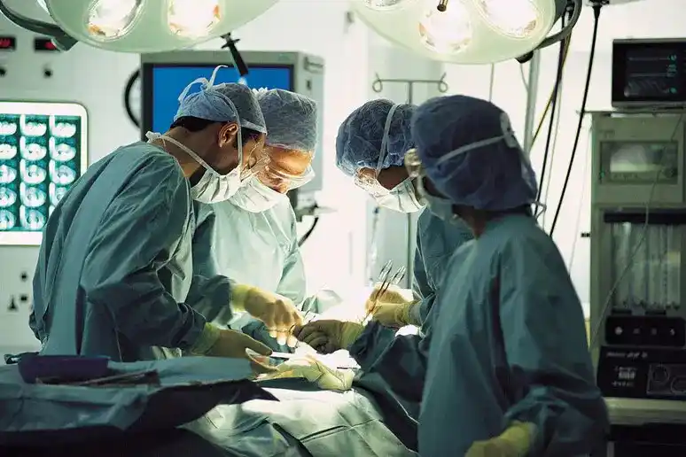 Image from L'Unione Sarda: *Brotzu, mamma e bimbo salvati da una rara (e gravissima) infezione* ...
