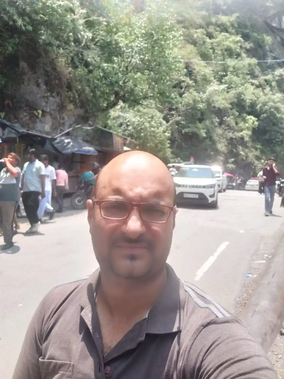 Author Sudesh Tomar post
