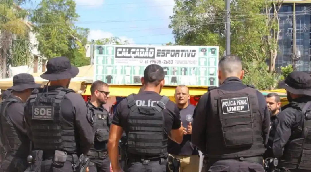 Image from ac24horas.com: *Iapen tenta capturar presos que fugiram do Complexo Penitenciário de ...