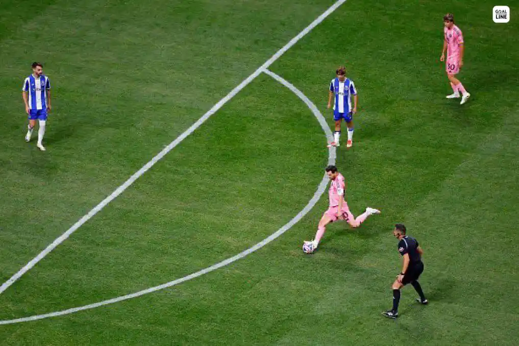 Image from AFA selection ⭐⭐⭐: 🐐 Lionel Andrés Messi Cuccittini reached his 866th goal as follows:  ...
