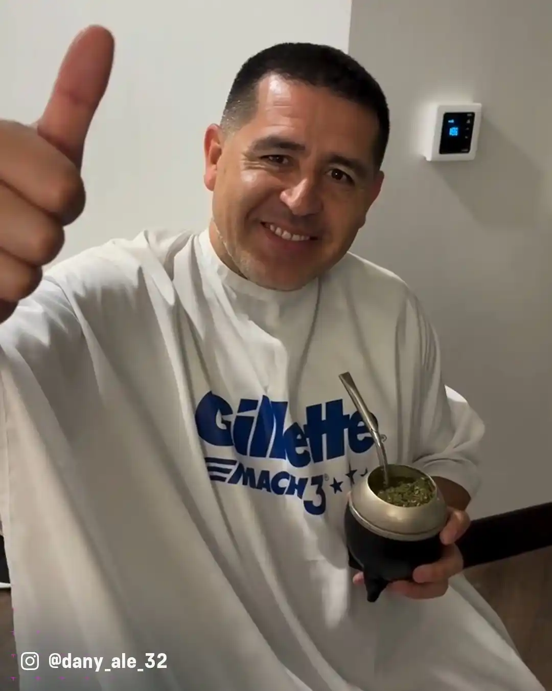 Image from AFA selection ⭐⭐⭐: Mate and haircut for Juan Román Riquelme 💇♂️🧉 > ➣AFAselection⭐⭐⭐...