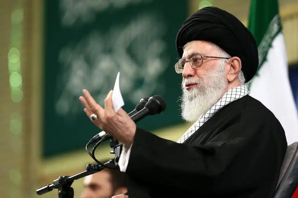 Image from BYOBLU, la Tv dei cittadini: *PROSEGUONO GLI ATTACCHI TRA ISRAELE E IRAN, COLPITO SITO MICROSOFT A ...