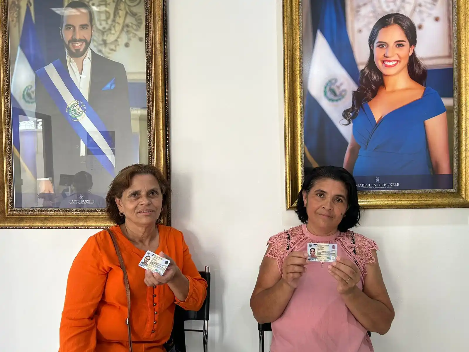 Consulado General de El Salvador en San Pedro Sula, Honduras. post