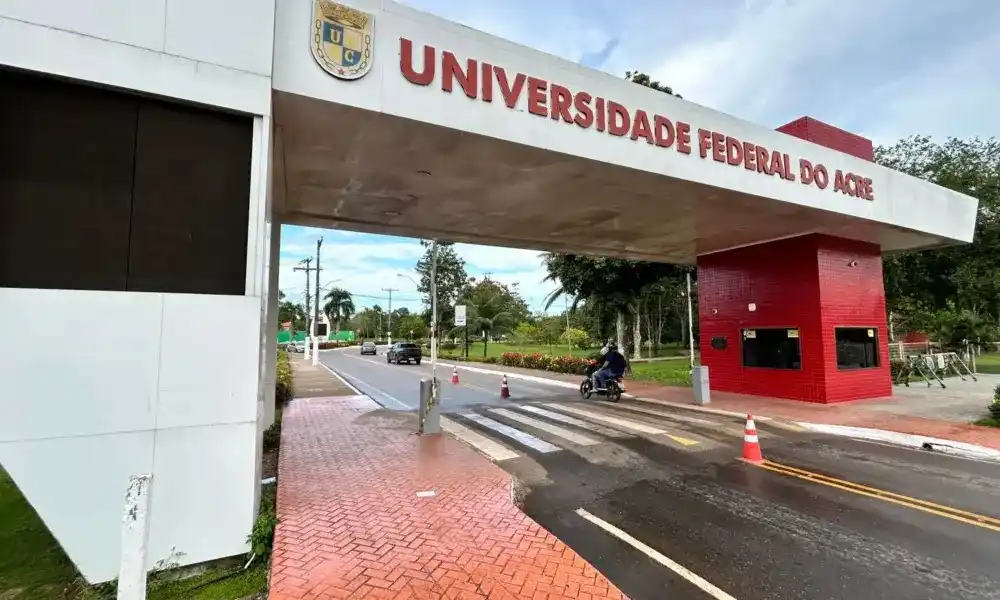 Image from ac24horas.com: *Ufac lança edital de bolsas de produtividade para valorizar pesquisad...