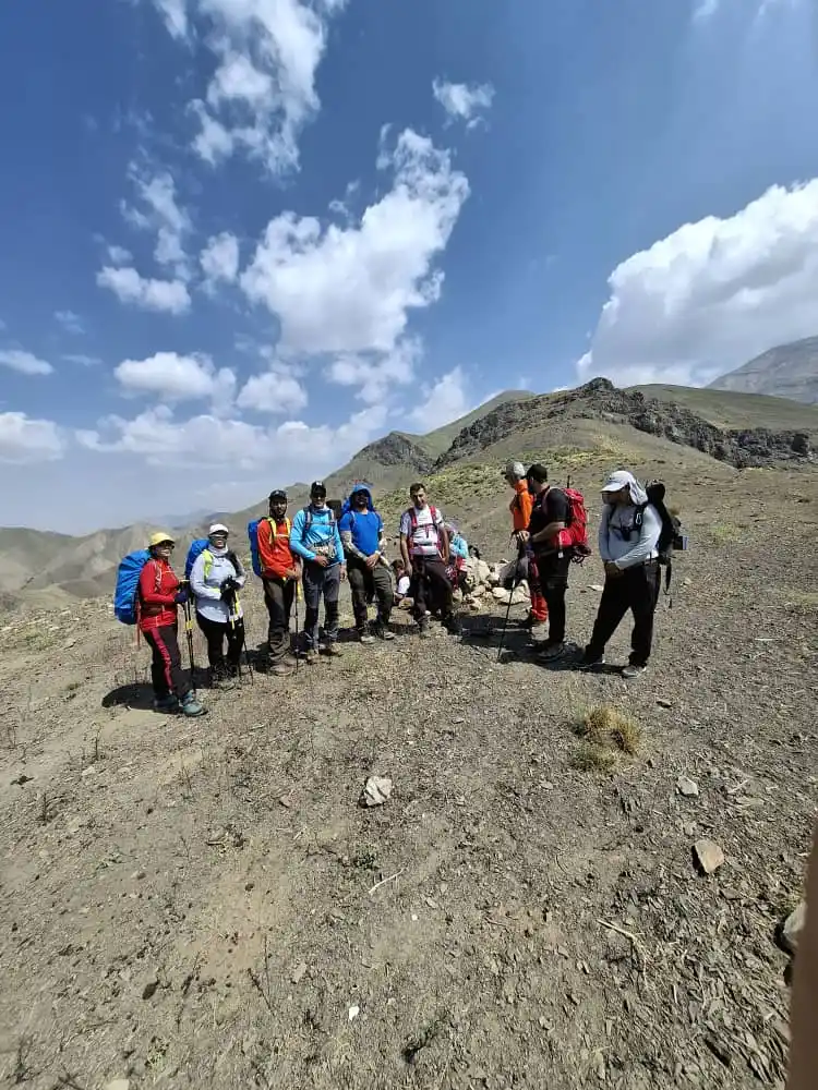 Image from آموزش کوهنوردی: هر که در این راه عاشق شد، بارها تجربه کرد بوسه های عاشقانه را ، اشکها ...