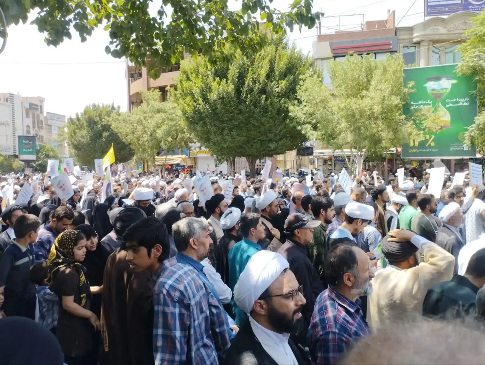 Image from Al-Nassr Institute Intl.: کیا ایرانی قوم ڈر گئی ہے؟ ❌ ہرگز نہیں! ایک طرف صہیونی قوم زیر زمین پ...