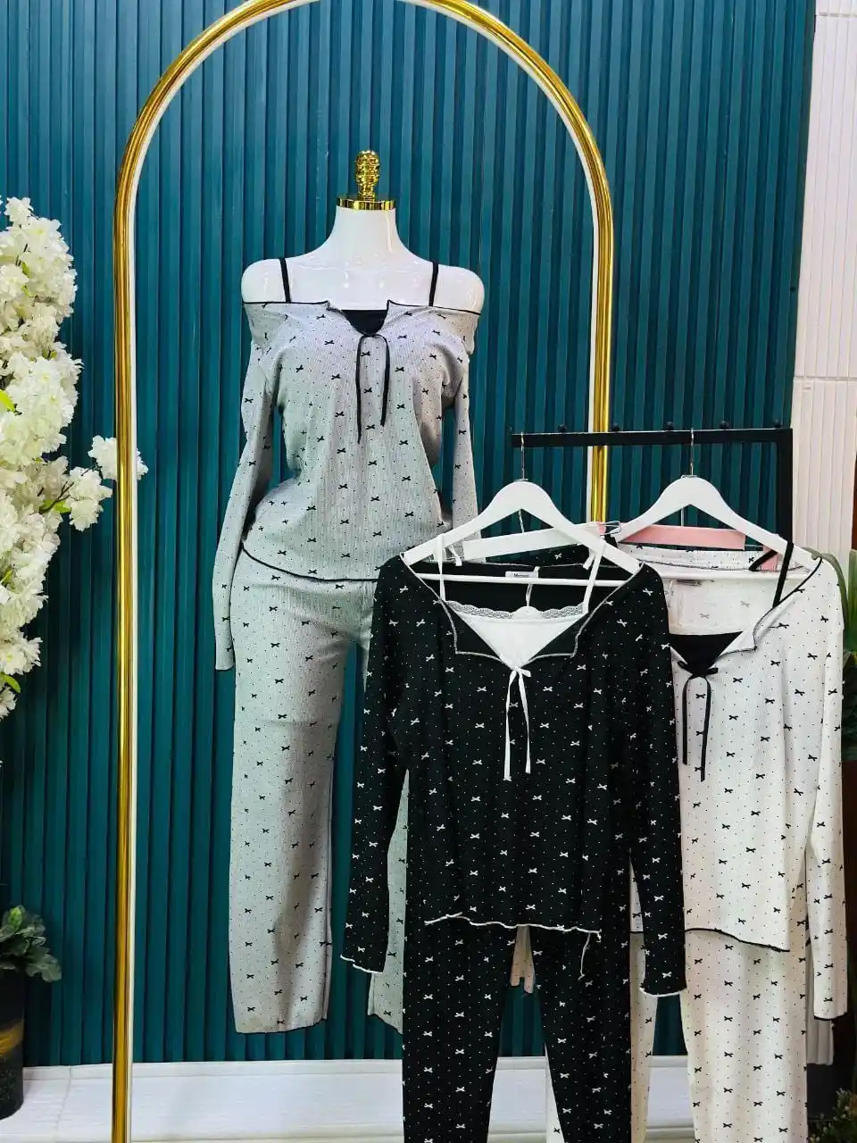 Image from متجر و ازياء دلــع بــنـات🎀 ملابس فساتين: تراك بيتي خامة زبده 3 قطع قياسات M L XL 2XL <a class="text-blue-500 ...