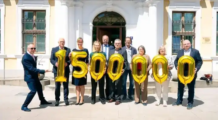 Image from Die Linke Halle (Saale): 🥳 Unser Solifonds begeht das *30-jährige Jubiläum!*   💰 Seit 1995 sp...