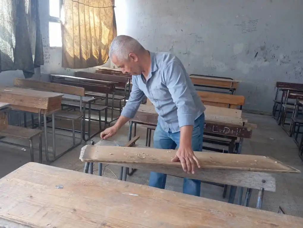 Image from محافظة ريف دمشق: ادارة الغوطة الشرقية _ مدينة ضاحية الشام تجهيز المراكز المخصصة لامتحان...