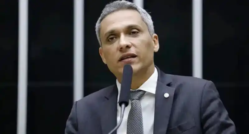 Image from BitNotícias: 🚨🇧🇷 Deputado entra na briga contra o imposto sobre criptomoedas! ...