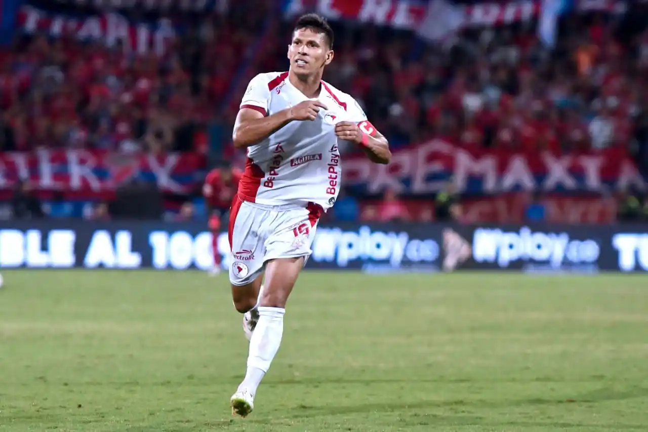 Disturbio Rojo Colombia✊🏾👹⚽ post