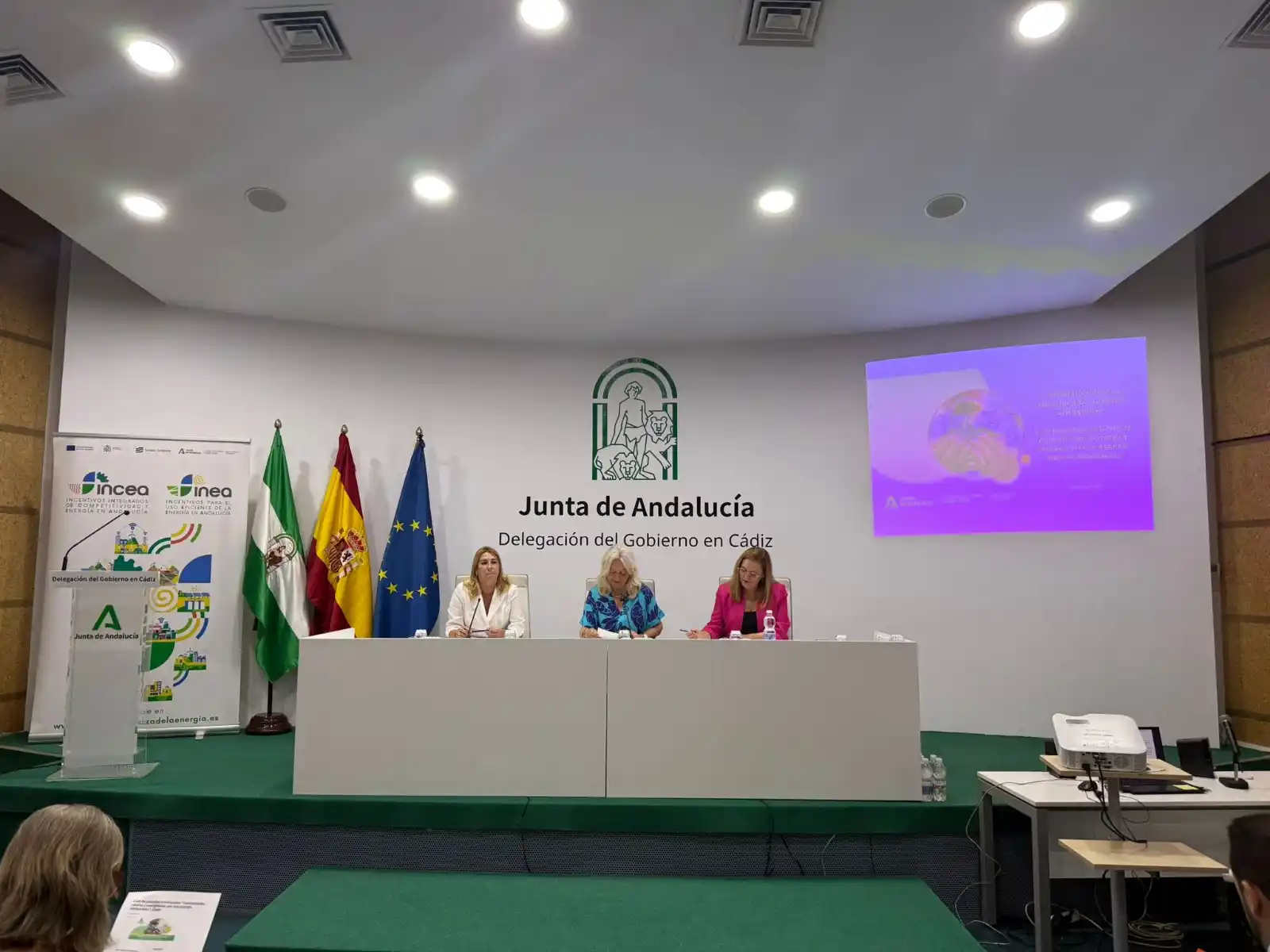 Image from Onda Cádiz: ℹ️ Cádiz cierra el ciclo de Jornadas Provinciales de Comunidades Solar...